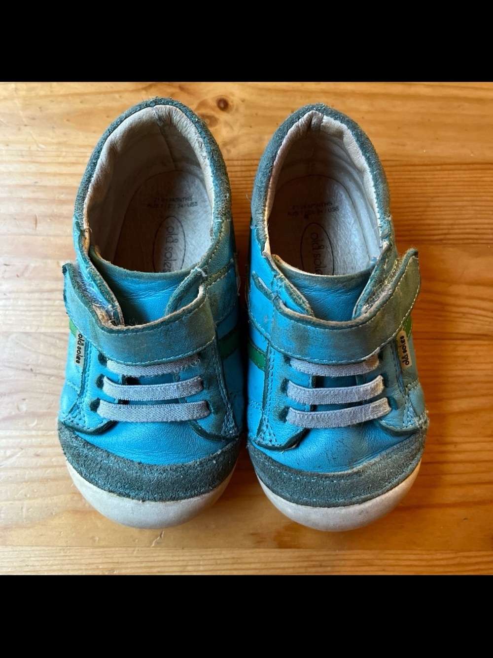 Old Soles Australian toddler sneakers Size 8t